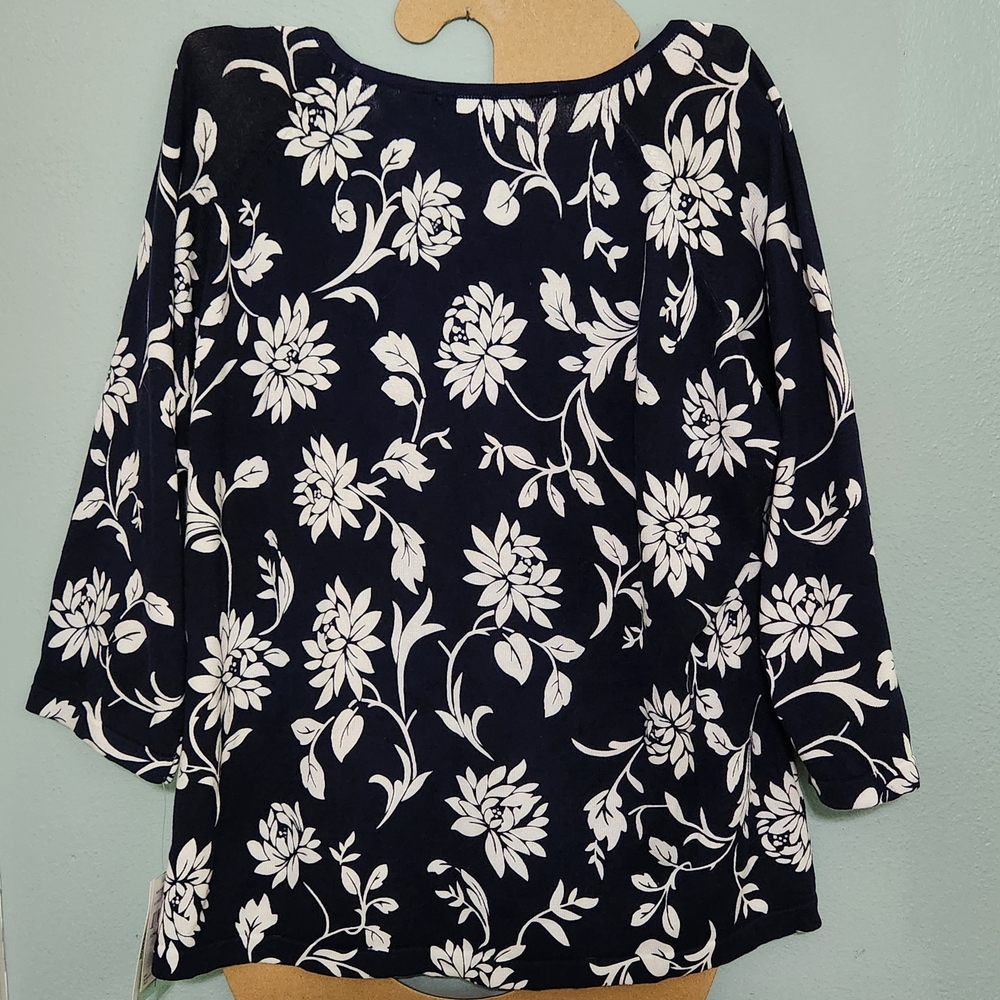 CD Sport Floral Navy and White Women's Top
